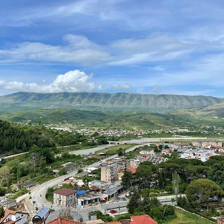 Vila Luen Berat Ngoại thất bức ảnh
