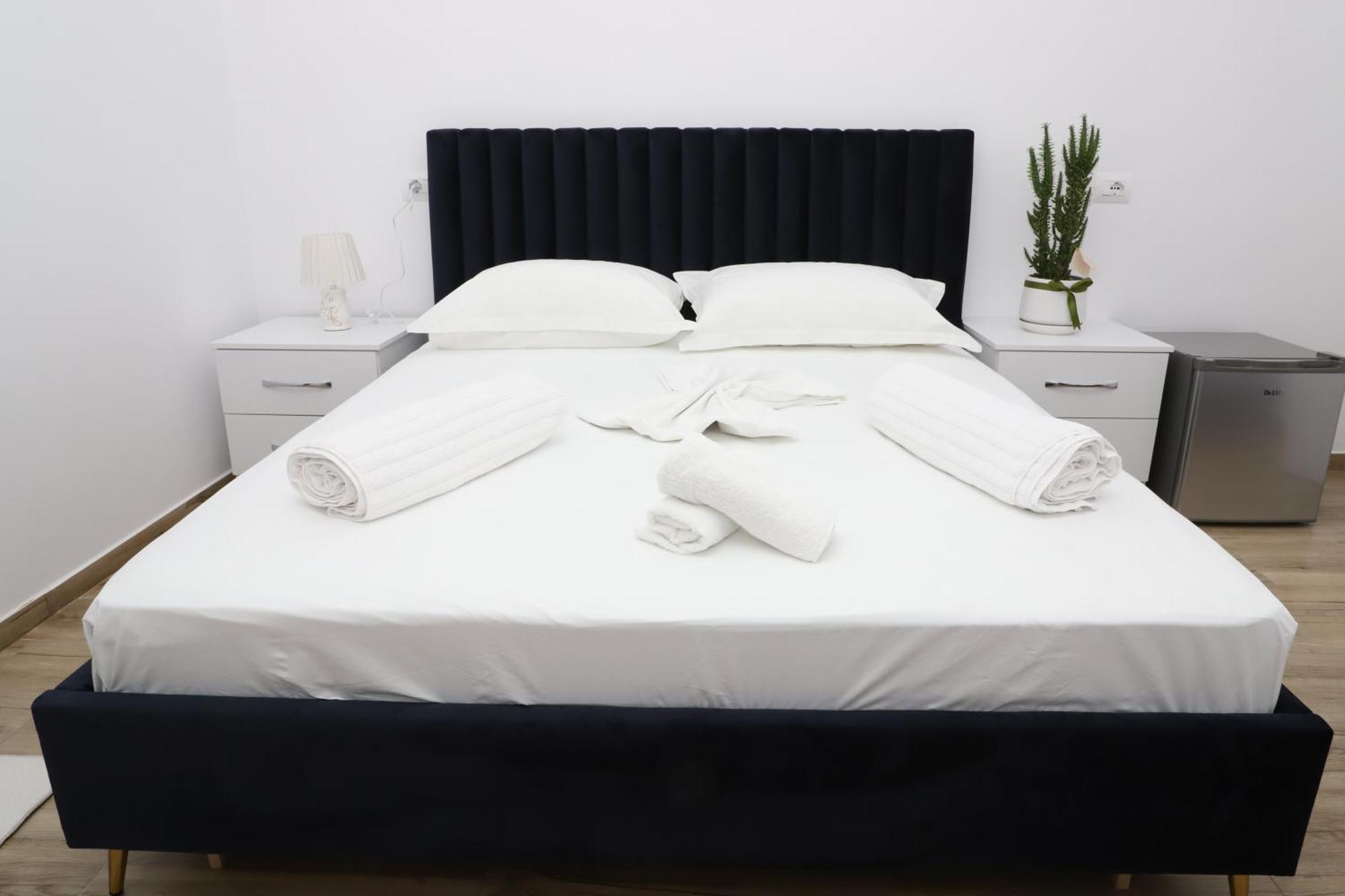Vila Luen Berat Ngoại thất bức ảnh