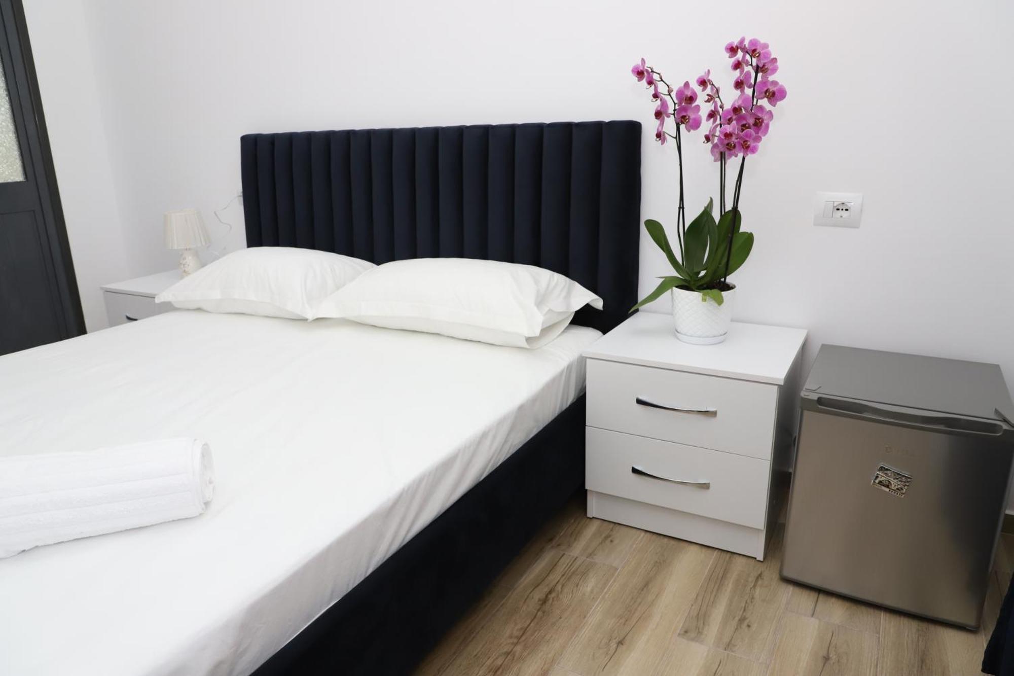Vila Luen Berat Ngoại thất bức ảnh